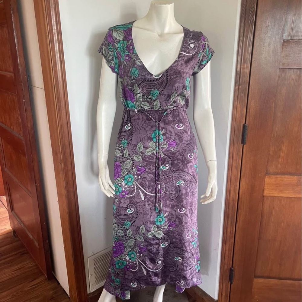 Chic Purple Floral Midi Dress